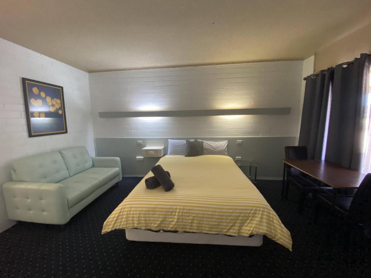 Capri Motel Balranald Eksteriør bilde