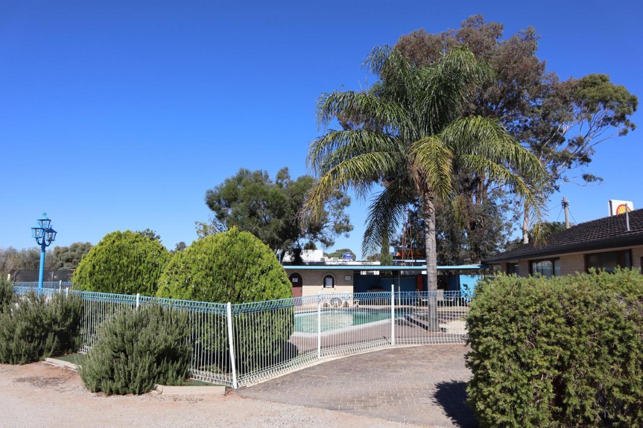 Capri Motel Balranald Eksteriør bilde