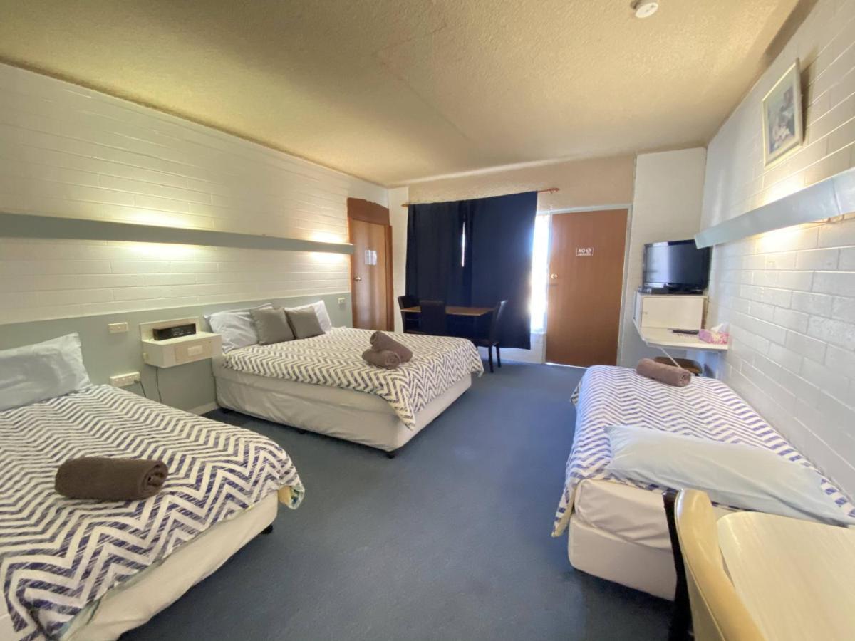 Capri Motel Balranald Eksteriør bilde