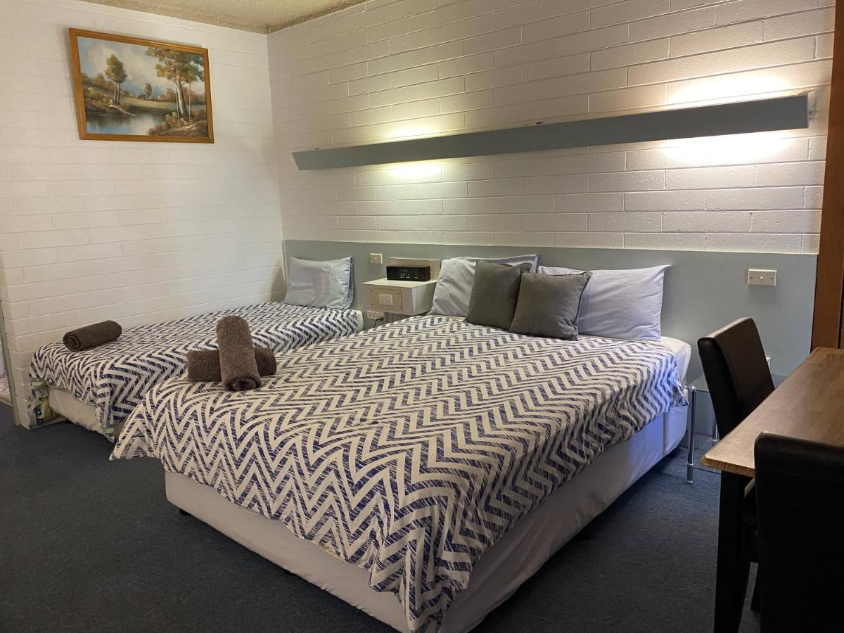 Capri Motel Balranald Eksteriør bilde