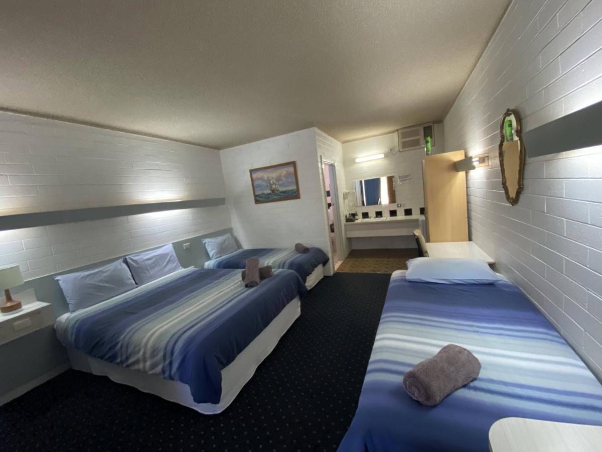 Capri Motel Balranald Eksteriør bilde